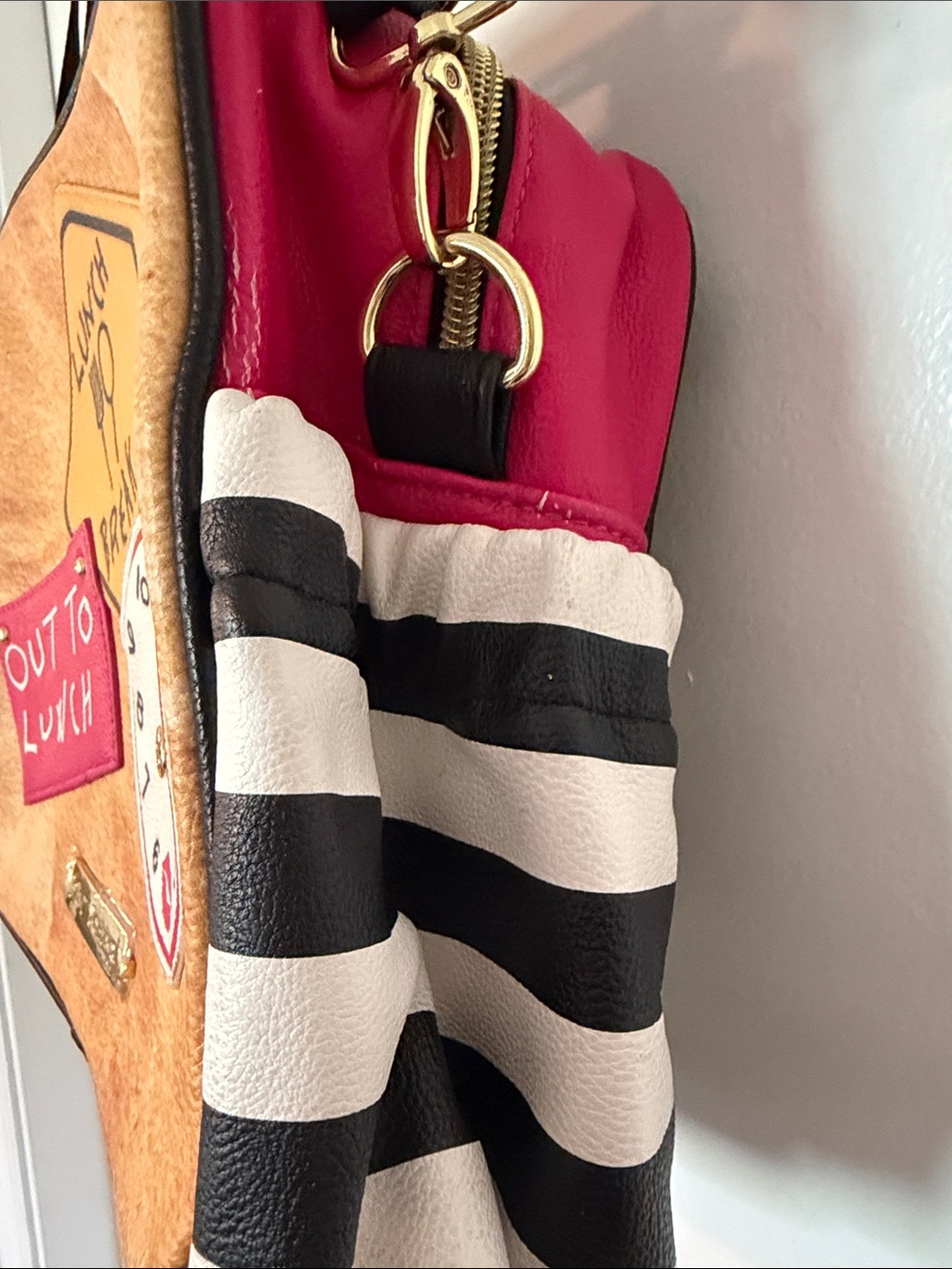 Betsey Johnson Kitsch Out To Lunch Crossbody Sandwich Bag Insulated Tote - Picture 4 of 9